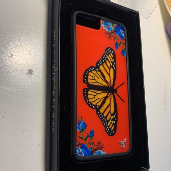 Wildflower limited edition butterfly phone case iPhone 6s Plus. - Picture 2 of 9